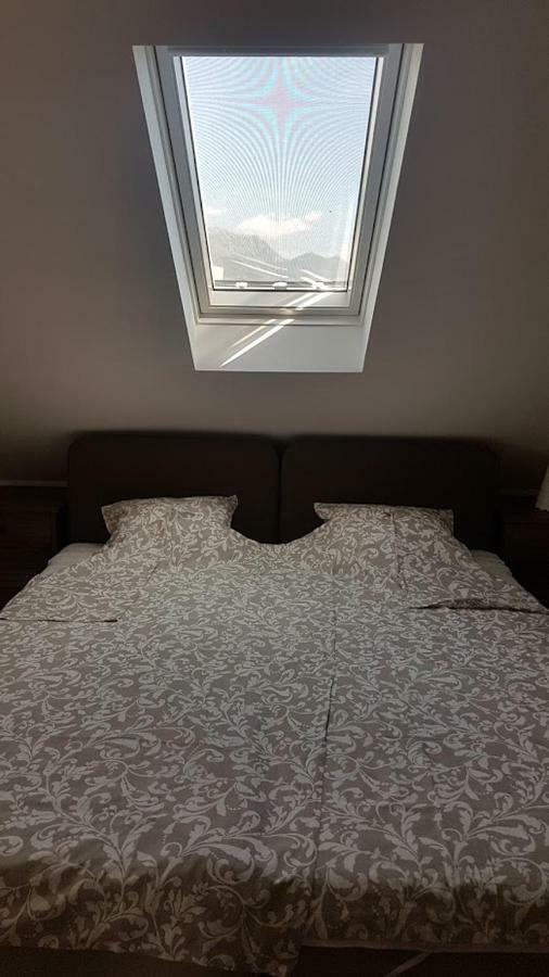 Monika Apartment Tivat Buitenkant foto