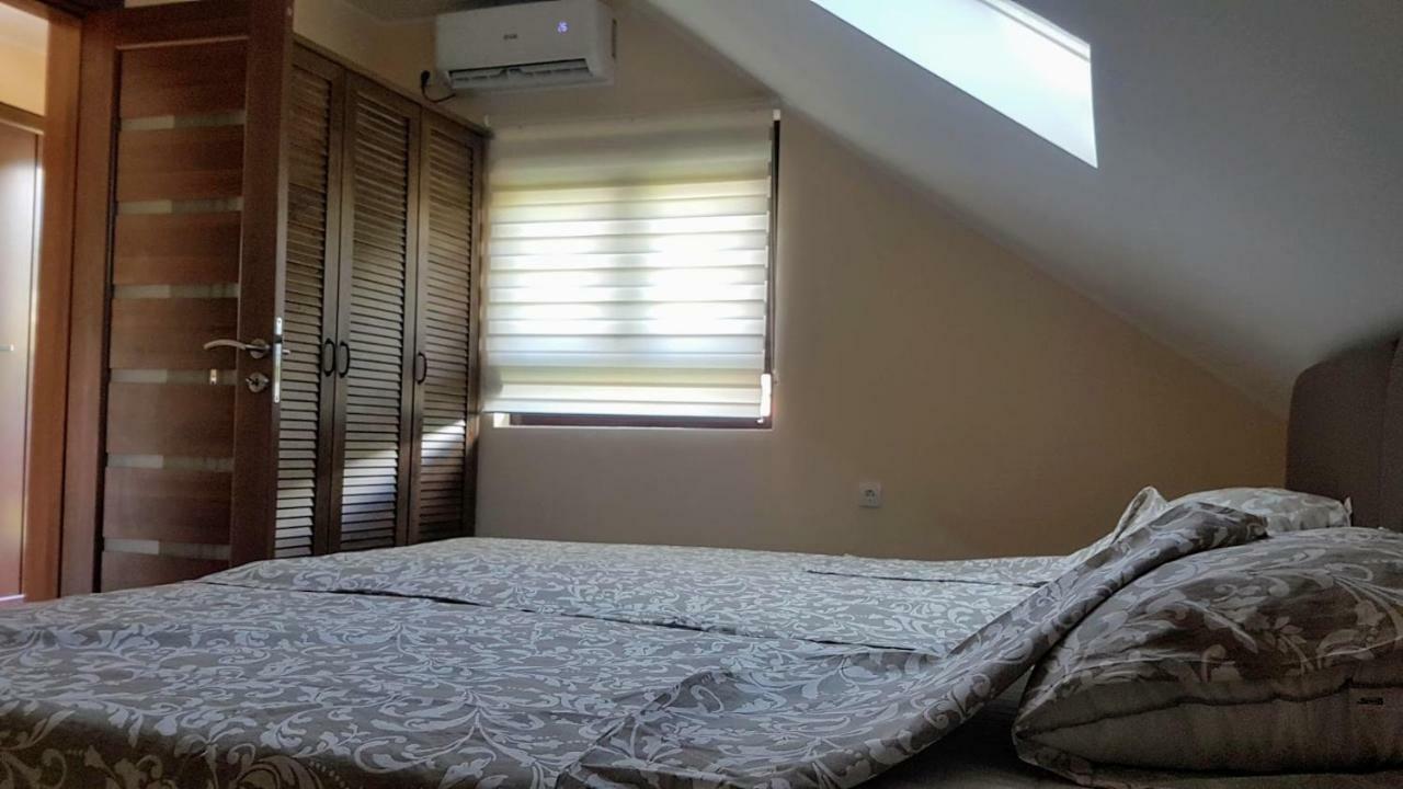 Monika Apartment Tivat Buitenkant foto