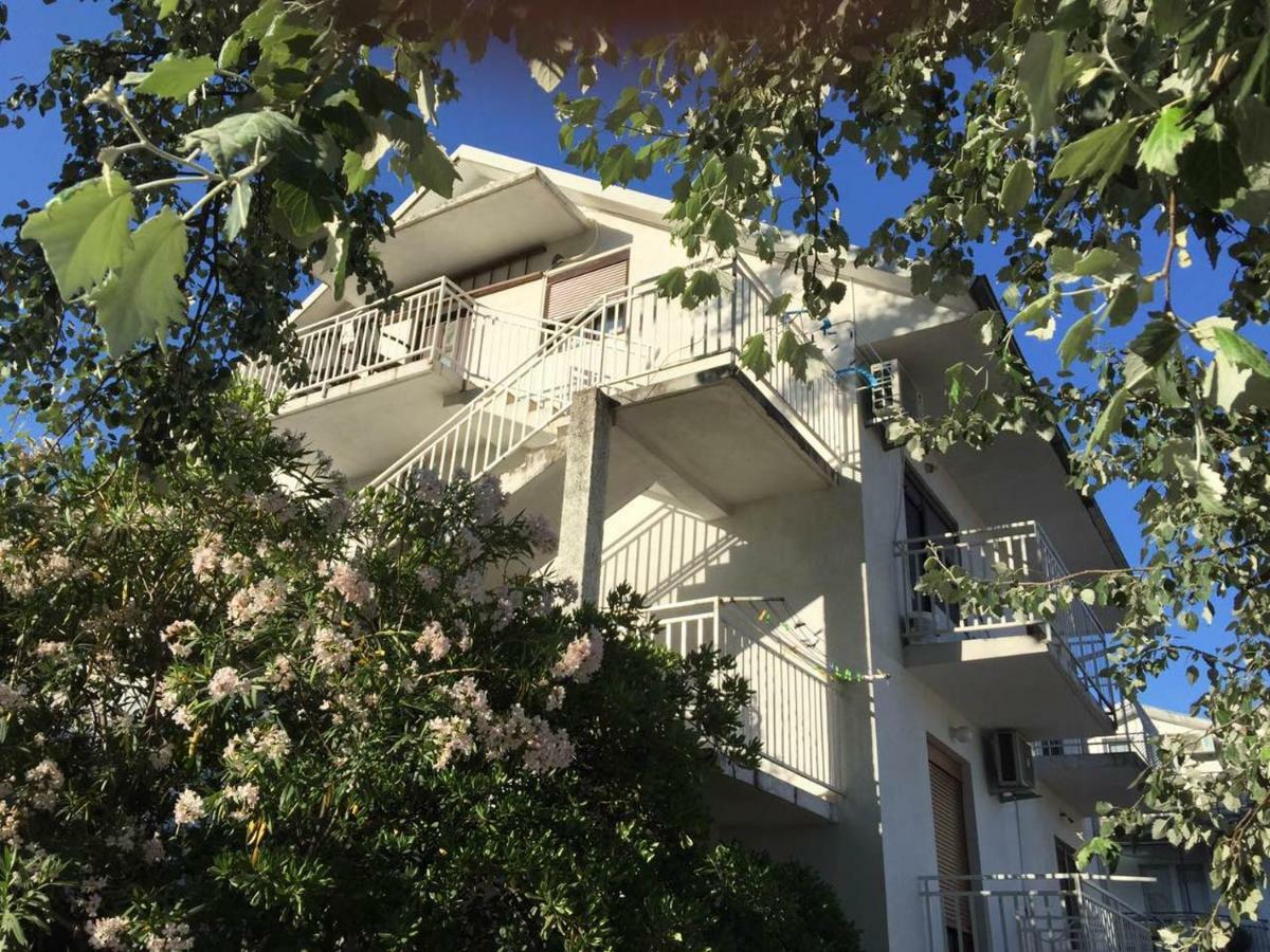 Monika Apartment Tivat Buitenkant foto